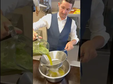 Rezept für einen Mezcal-Cocktail mit Minzschaum #youtubeshorts #rezept #cocktail #drink
