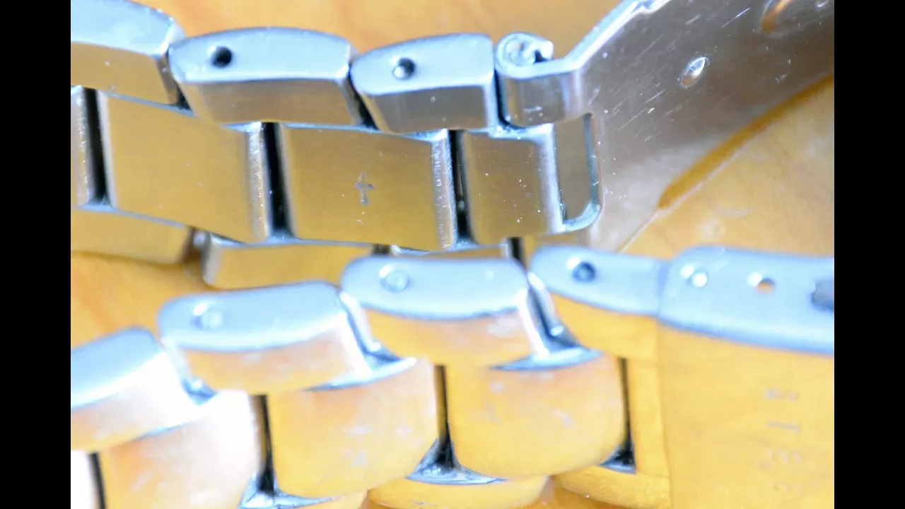 How to Change Your Watch Strap (the BEST Method!)