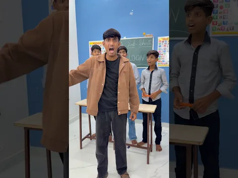 गुब्बारा 🎈फूट गया 😨 #mrvilayati #balloon #shorts #trending #schoollife #viral