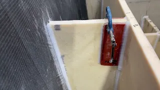 Four strong points for the safety belt.