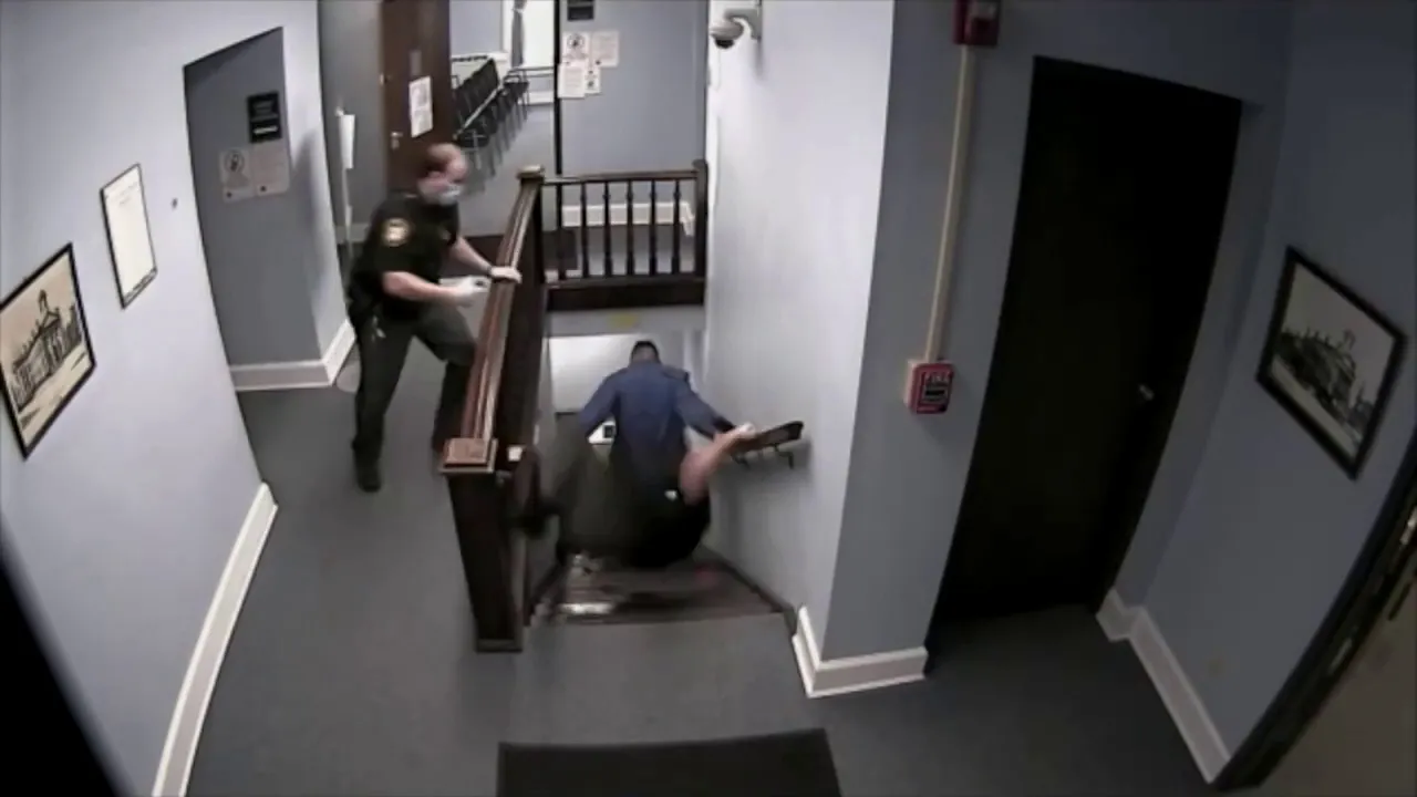 I put Dream music over a police chase.