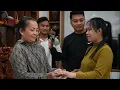 Lagu What Hoai Ca never imagined was behind the moment Police Officer Hung's mother gave her the ring
