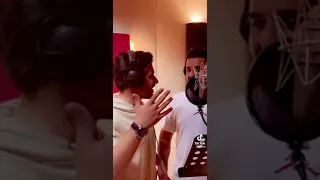 ماجد الرسلاني يغني مع إيهاب العوني في استوديو ادعج عيون 