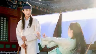 بنت جميلة بيقع فى حبها الملك ولكنها مش بتعبره وبتحب أخوها ملخص مسلسل هوارانج Hwarang  بنت جميلة بيقع فى حبها الملك ولكنها مش بتعبره وبتحب أخوها ملخص مسلسل هوارانج Hwarang