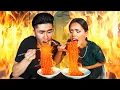 Download Lagu DE HEETSTE NOODLES TER WERELD ETEN MET NATHALIE!