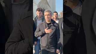 نجاتي شاشماز مراد علمدار في جنازة مخرج وادي الذئاب وادي الذئاب مراد علمدار نجاتي شاشماز 