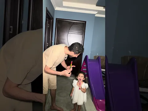 مصاصة إشارة المرور مع بابا ايمن وميمي #اكسبلور