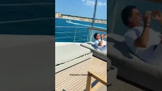 فيديو عفوي ل عائلة راغب علامة في اليونان 