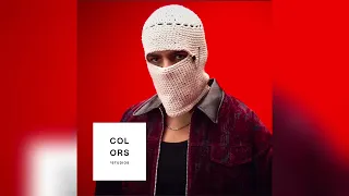                                                               جريئة اوي  توليت و كولورز شو دندنها