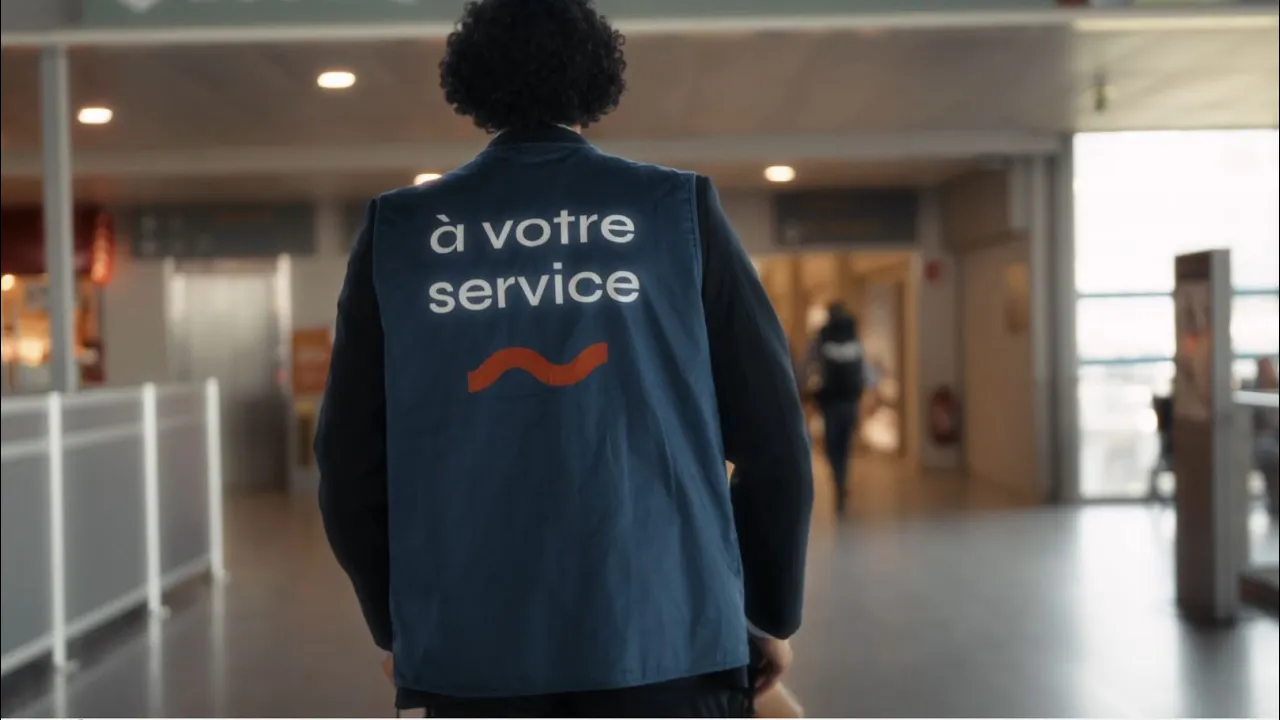 Bordeaux Aéroport — Bordeaux Aéroport — Ensemble, faisons bouger les lignes (YouTube video ad)