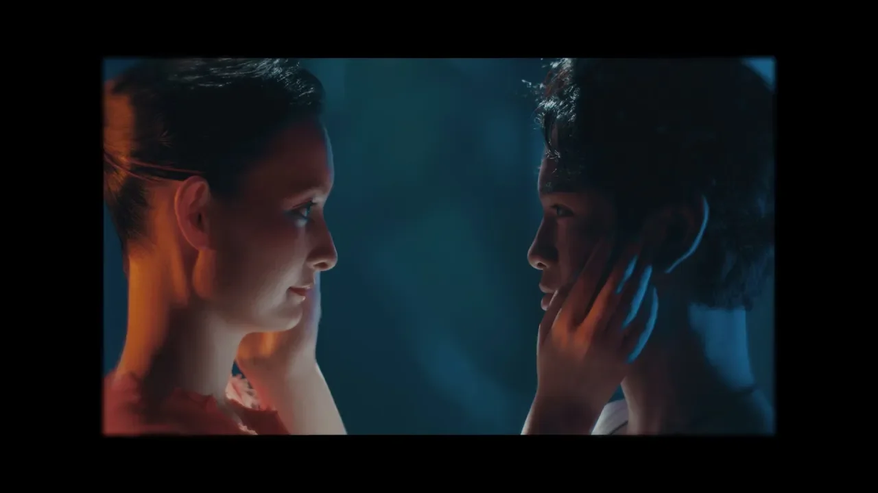 Frederic группа. 2». Клип фредерик. Frederic oddloop. Клип фредерик.