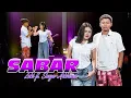 Download Lagu Sasya Arkhisna Ft Zaki - Sabar ( Official Live Music ) - Sa Music || Duh sayang ngapuntene saestu