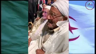 اللي ماتأثرش مش جزائري مجاهد كبير يذرف الدموع عند سماعه لأغنية ثورية جينا من عين مليلة 