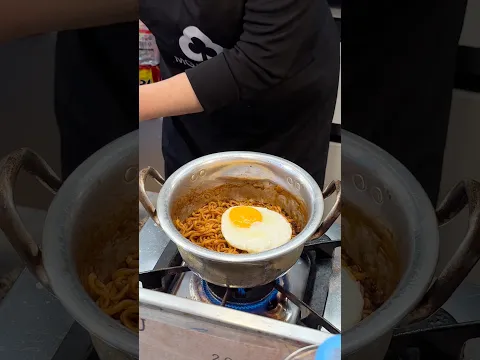 Korean egg noodles 광장시장 할머니 짜장라면
