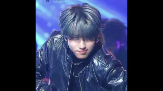 Han Jisung x Reader You are skz stylist and he invites you to his room Stray Kids Imagine