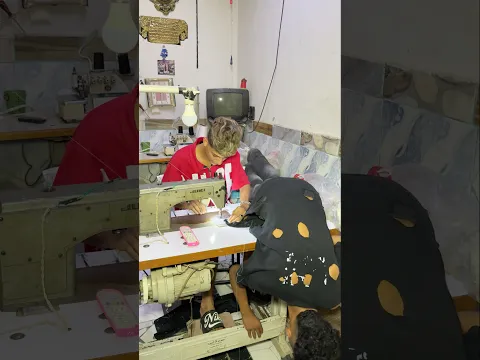 ‏مش لابس حاجة تحت التشرت😂 #اوشافتله