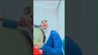 اجمل بنت تنشد 