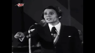 عبد الحليم حافظ   مره تانيه برضه صدفه كنت انا و هو في طريقنا  فاتت جنبنا  دندنها