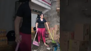 temenin bunda cantik di warung yuk gemoy mamahmuda bundacantik