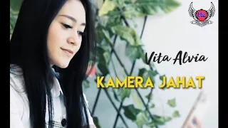 Download Vita Alvia - Kamera Jahat lirik MP3