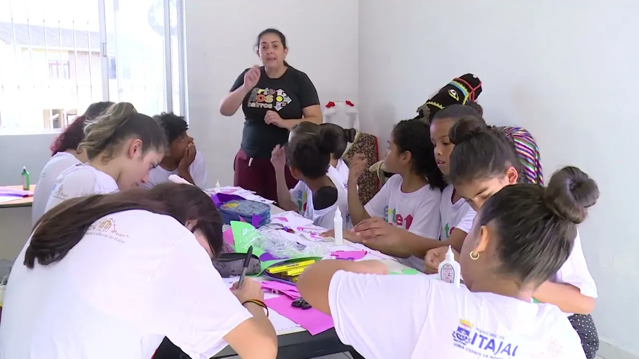 Viva Açores, a cultura portuguesa presente aqui na cidade de Itajaí