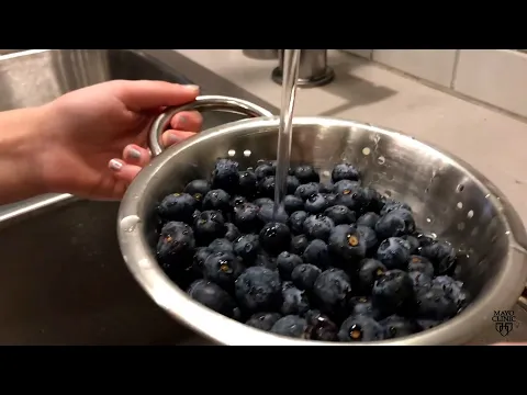 Mayo Clinic Minute: Benefits of blueberries
