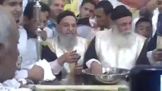 الجمعة الكبيرة كنيسة العذراء ادفو   ابرايل      قدس ابونا جورجيوس مع الاباء الكهنة دندنها