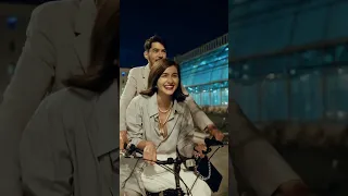   وحشتيني     في ناس بتبعد عن عينينا بس عمرها ما بتبعد عن قلوبنا  دندنها
