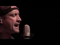 SIN SABER Este no es un acústico de Guillotina en el Foro del Tejedor