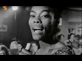 Download Lagu Dionne Warwick 'Walk On By' really live in 1964. Impeccable!