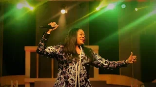 SINACH THERE S AN OVERFLOW LIVE 