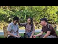 Download Lagu Toen Ly Hien Nuong hulpeloos was, ontmoette ze Ly Thi Di, die haar hielp.