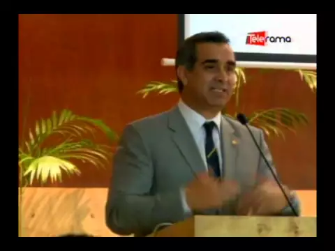 Posesionan a 59 jueces y 61 notarios