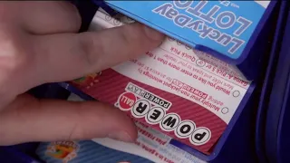 Powerball jackpot reaches 1B mark making it largest U S lottery jackpot this year ChicagoLIVE