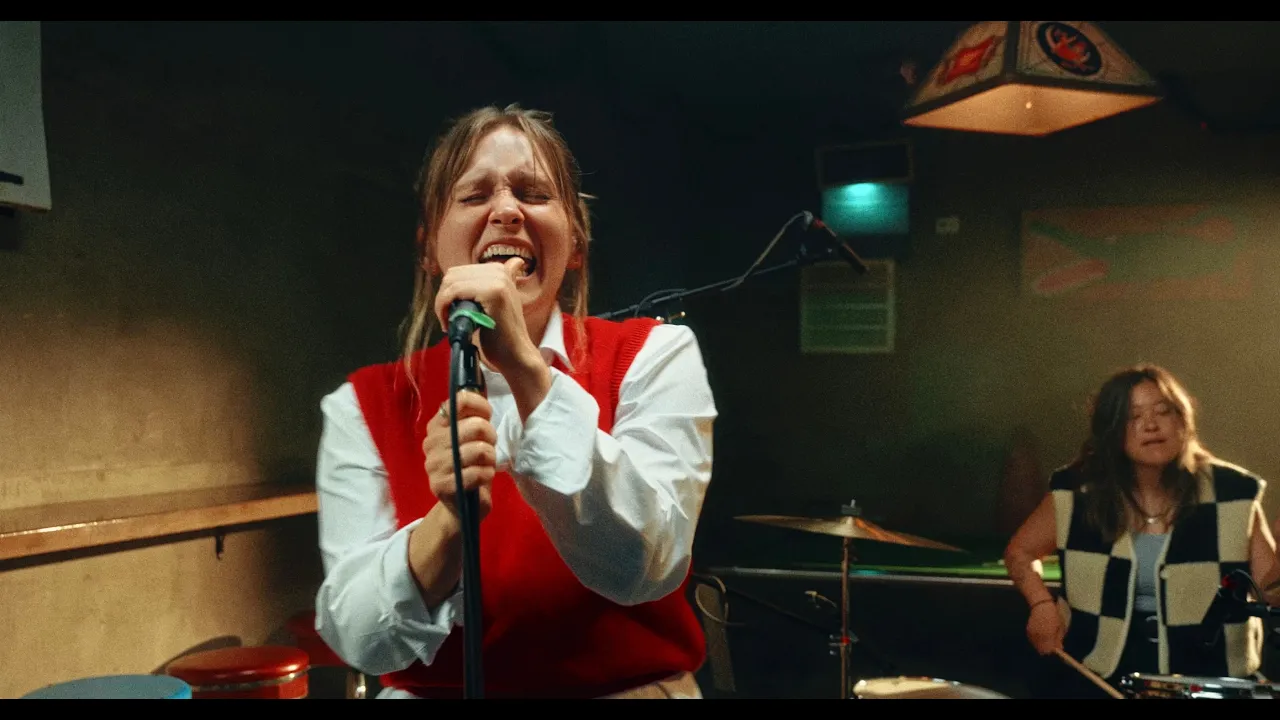 JOSEPH - Looking Back (Official Live Video) JOSEPH - Looking Back (Official Live Video)