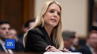 Trump demite Bondi do Departamento de Justiça: veja os momentos mais polêmicos de sua gestão como Procuradora-Geral.