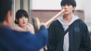 اوسم شاب في المدرسه كل البنات بتعجب بيه فجأه بتظهر بنت بتجري وراه فبتوقعه في حبها غصب عنه مسلسل كامل 