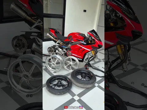 Solusi ban kempes biar makin ganteng😍🔥.#DandiMalik #ducati #v4s #velg #oz