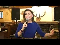 Download Lagu Paula Medrea - Sus la stână, la izvor //LIVE//