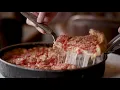 Download Lagu Chicago's Best Deep Dish Pizza: Lou Malnati's Vs Gino's in 4K | Shot on Red Epic