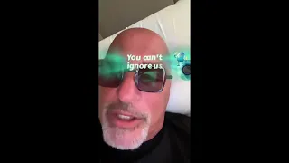 Howie Mandel 26 - FUNNY MAD AT MUSIC GIFTS