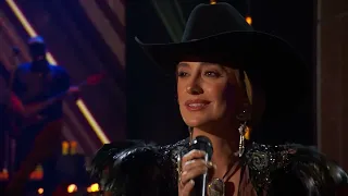 Jelly Roll Lainey Wilson Perform Save Me Live at the 2024 iHeartRadio Music Awards