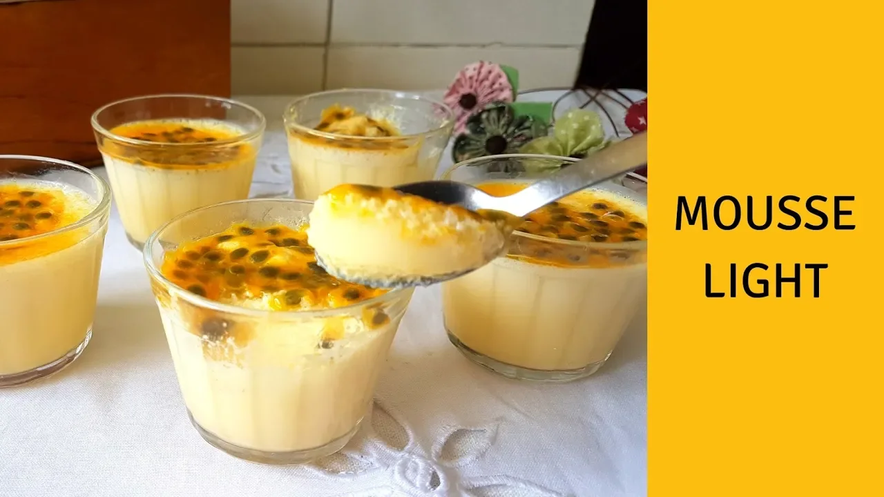 FANPAGE: Graci Pereira INSTAGRAM: @cachosdegraci INGREDIENTES: 2 maracujás ¹/² pacote de gelatina in. 