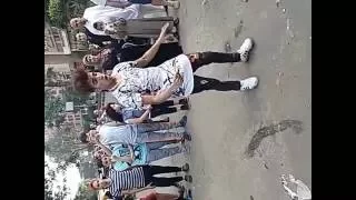 صالح فوكس بعد صلاة العيد في جامعة الدول مهرجان احنا بتوع ربنا      دندنها