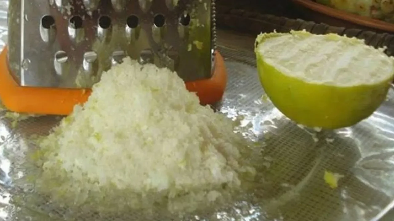 
          
          
          
            
            Friere eine Zitrone ein und verabschiede dich von Diabetes, Krebs und Übergewicht!
          
        . 