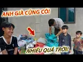 Download Lagu Cơn mưa quà đến với các hoàn cảnh, em Nô, em Già cũng có phần.