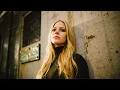 Avril Lavigne - I Think I'm In Love