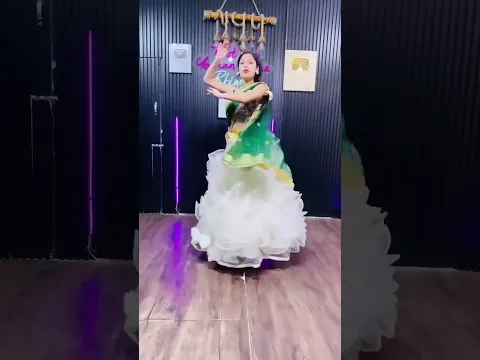 Janmashtami dance radha// radha kiry dance #easydancesteps #radhe radhe#dancevideo #shortvideo