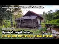 Download Lagu MERINDING, TIBA - TIBA MUNCUL SOSOK MISTERIUS DI BALIK RUMAH KOSONG YG TERSEMBUNYI DI DALAM HUTAN. MP3