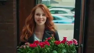 عمرو دياب كل يوم بيعدي دندنها